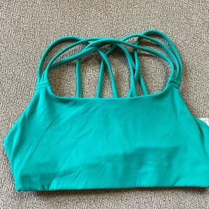 Athleta Hyper Focused Bra in Powervita